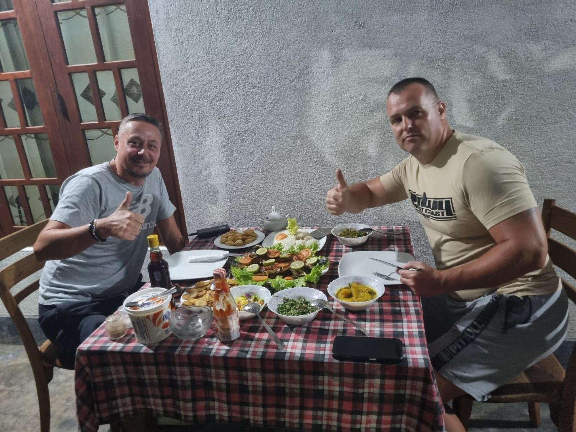Bisandu Guesthouse Mirissa Ngoại thất bức ảnh
