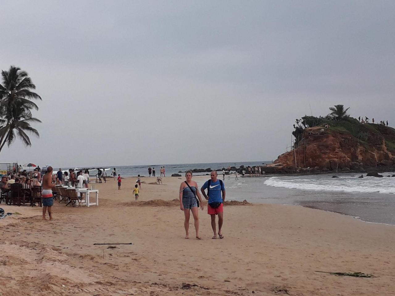 Bisandu Guesthouse Mirissa Ngoại thất bức ảnh